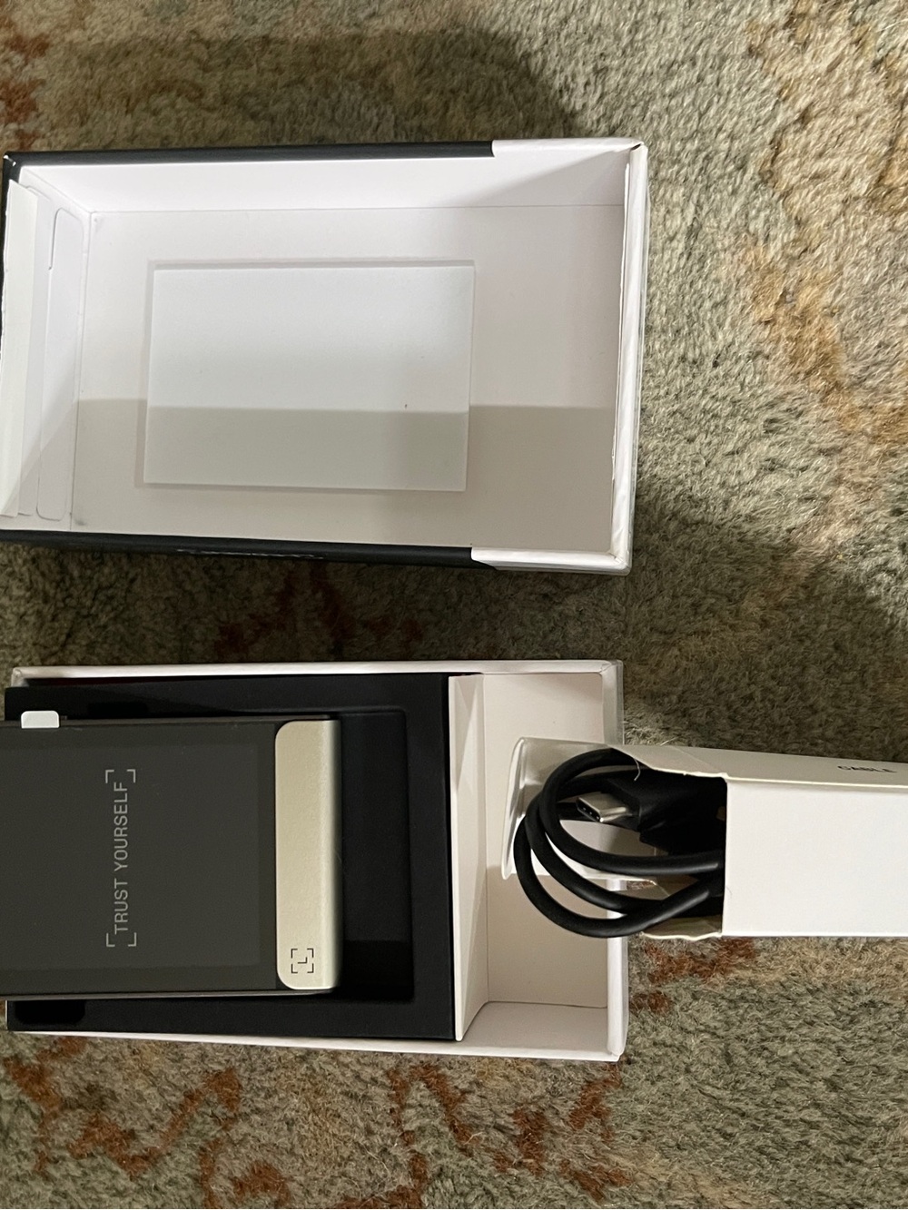 LEDGER FLEX - Cold Storage Wallet - Picture 4 of 4